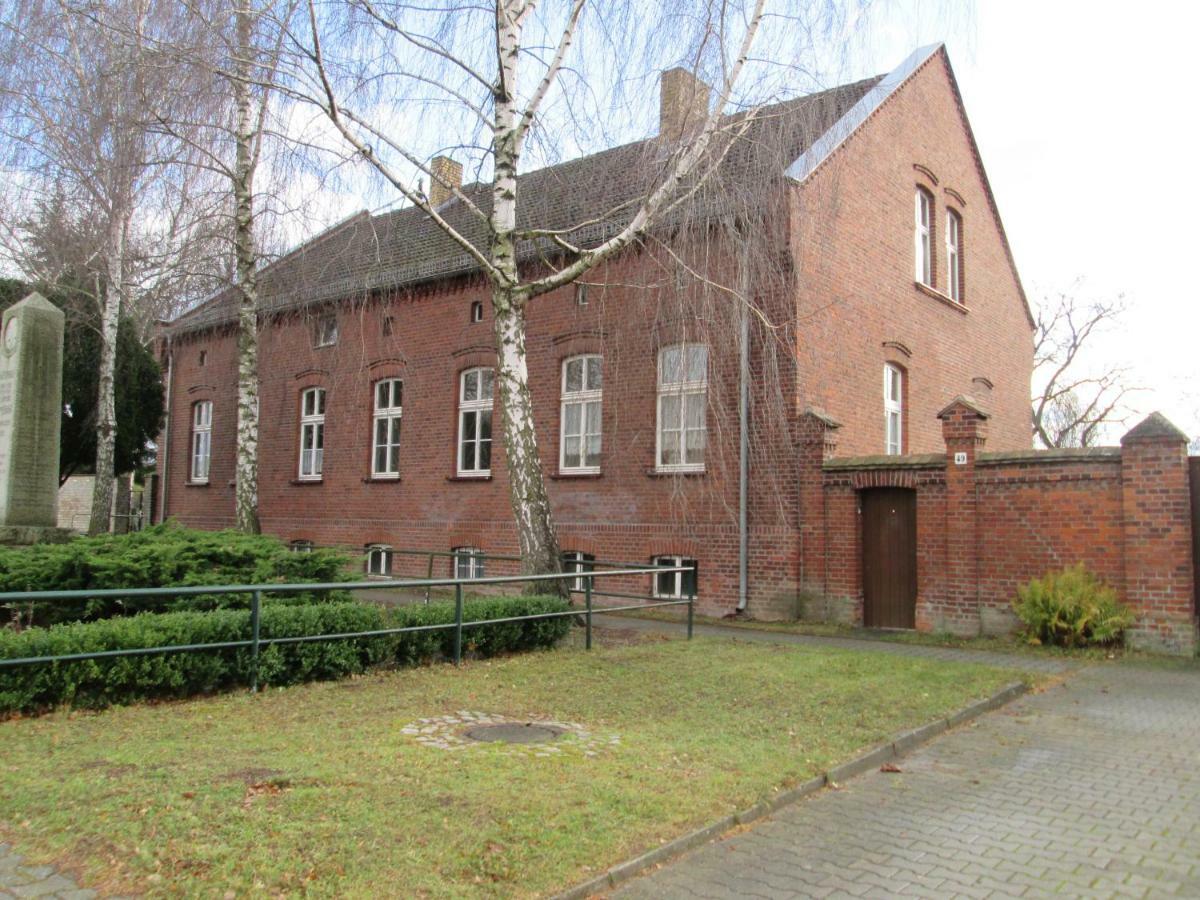 Herberge Im "Alten Pfarrhaus" In Schmergow Am Havel-Radweg ภายนอก รูปภาพ
